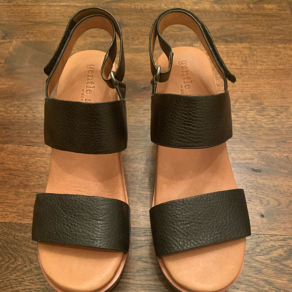 Gentle Souls size 8